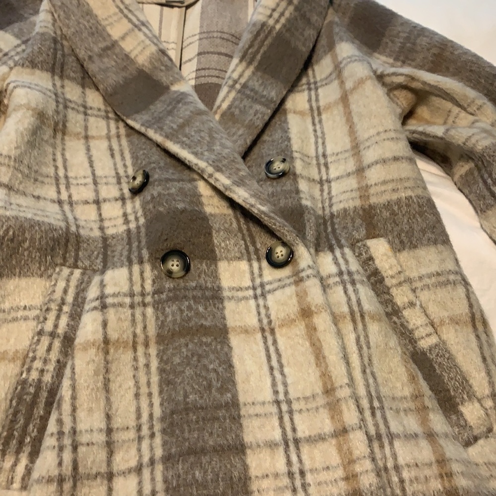H&M Plaid Jacket in Beige and Gray